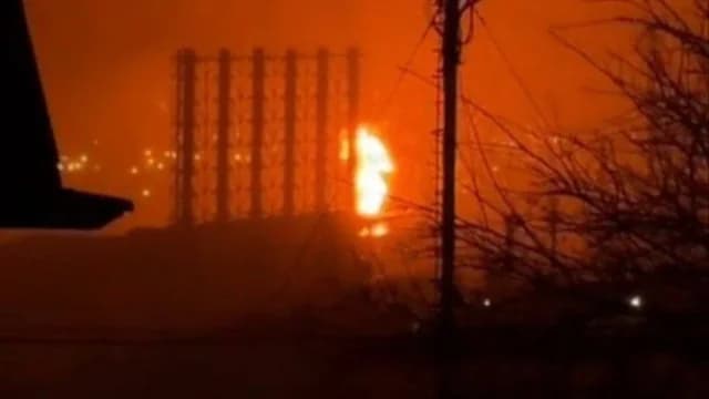 Ukrainischer Drohnenangriff auf Tuapse, Russland: Hafen und Gaspipeline beschädigt