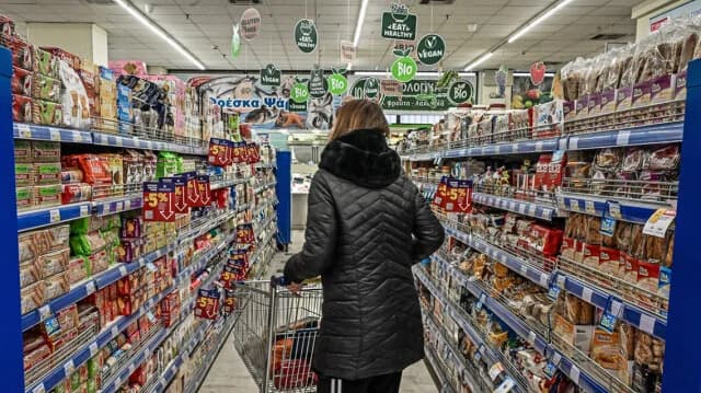Supermarket Hours Today (Dec 31): Closing Times for New Year's Eve