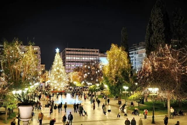 Winterliches Athen: Der Zauber des Neujahrs