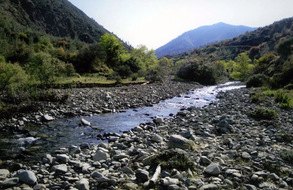 Ξεκίνησε να ρέει ξανά ο Ξερός ποταμός προς το φράγμα Ασπρόκρεμμου