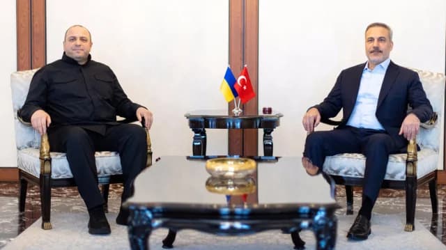 Fidan und Umerow treffen sich in Ankara, um die Ukraine zu besprechen