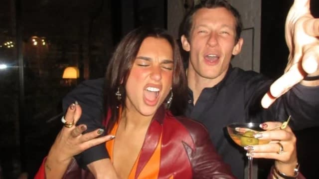 Ντούα Λίπα και Κάλουμ Τέρνερ: Ευτυχισμένο το νέο έτος 2026