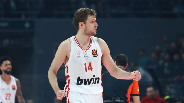 Euroleague: Wins for Olympiacos, Red Star, Real, Fenerbahce, and Virtus