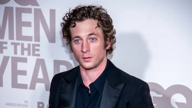 Jeremy Allen White in Gesprächen für den Film 'Peaked'