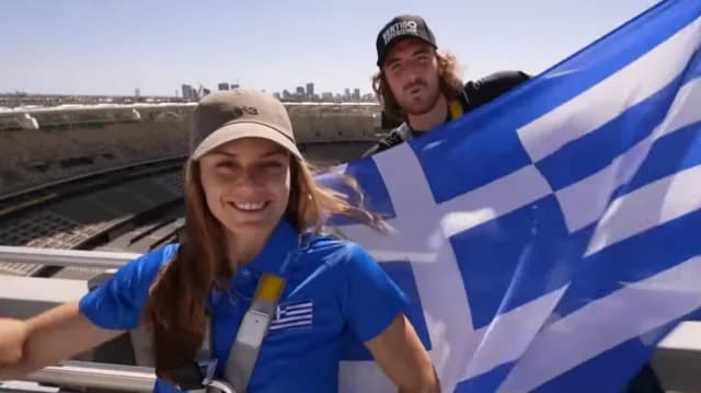 Σάκκαρη και Τσιτσιπάς στην οροφή του Optus Stadium στο Περθ