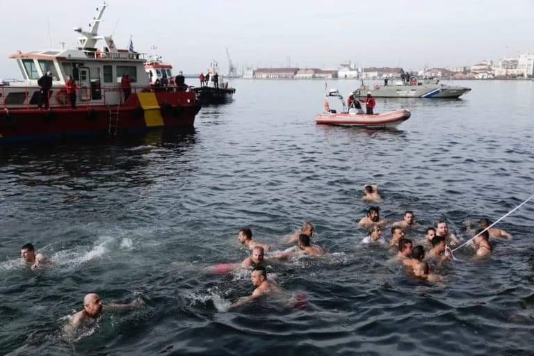 אפיפניה: מסורות ומנהגים מקומיים ברחבי יוון