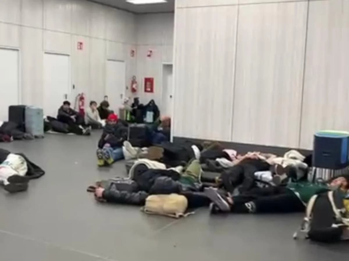 Miles de pasajeros varados en el aeropuerto de Bérgamo – Cancelaciones de vuelos