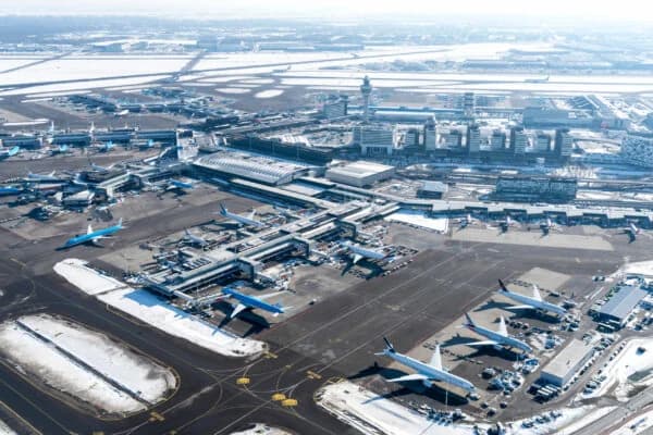 Problema técnico en el aeropuerto de Atenas causa retrasos en vuelos
