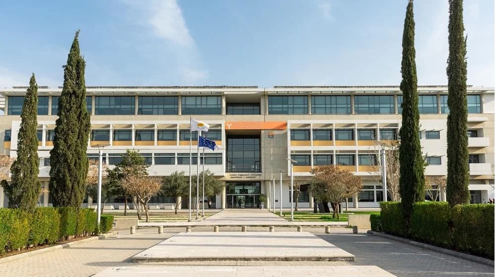 רוחות חזקות גרמו נזק באוניברסיטת קפריסין