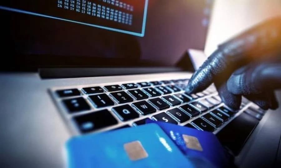 Überraschung für Bürger: Dachte, er hätte 30 Euro bezahlt, sah einen anderen Betrag auf seinem Konto
