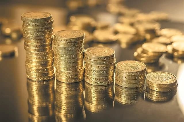 Θεσσαλονίκη: 98χρονος θύμα απάτης – Άρπαξαν 370 λίρες αξίας 330.000 ευρώ