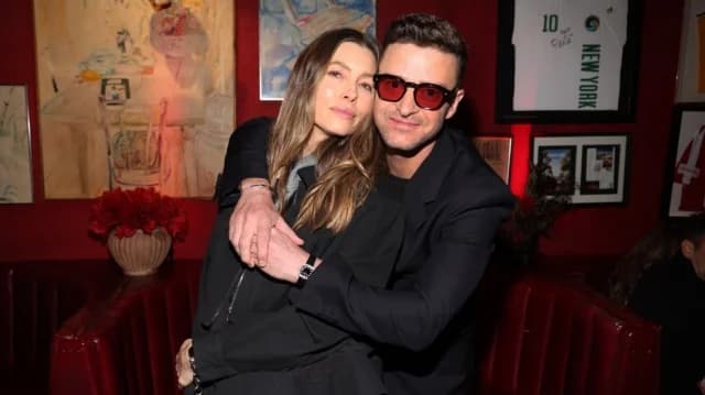 Jessica Biel Praises Justin Timberlake at Critics Choice Awards