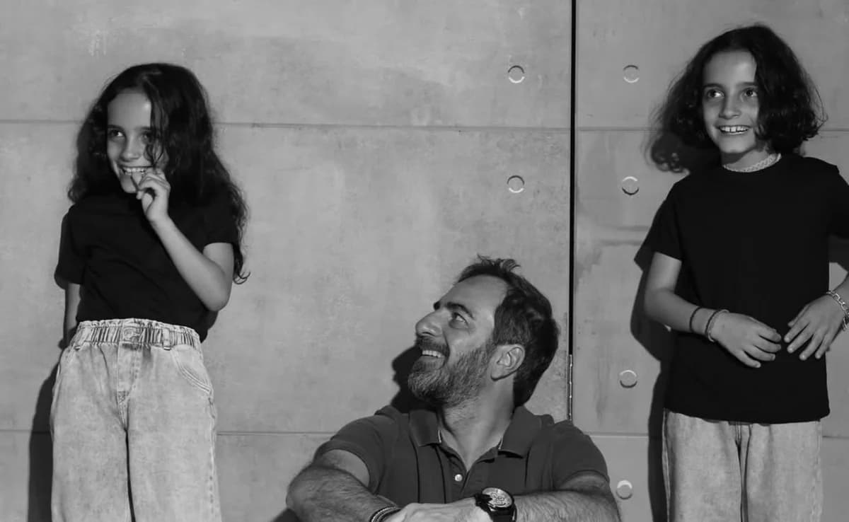 Loris Loizidis: "Mis hijas gemelas tienen el gen de la actuación"