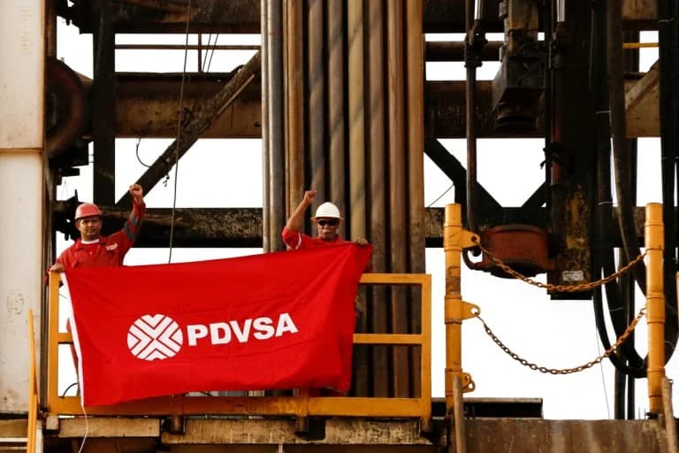 США будут бессрочно продавать венесуэльскую нефть, заявил министр энергетики Райт