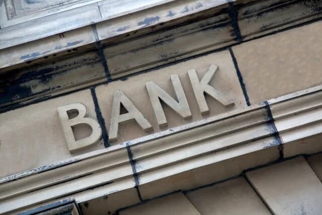 Ελληνικές τράπεζες: Επιστροφή σε εξαγορές και συγχωνεύσεις