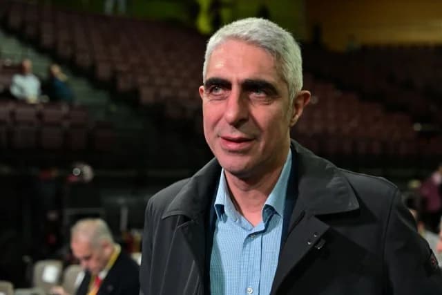 Γιώργος Τσίπρας: Ειρωνική ανάρτηση για τον Νικόλα Φαραντούρη