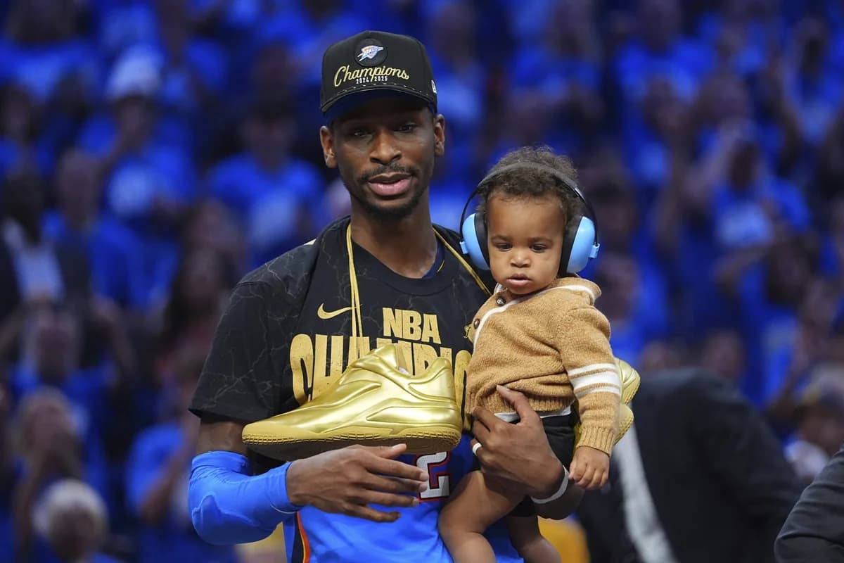 שיי גילג'ס-אלכסנדר מהת'אנדר: MVP ואלוף באותה עונה