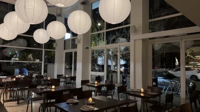 More Φίλings: Comfort food στο Κουκάκι