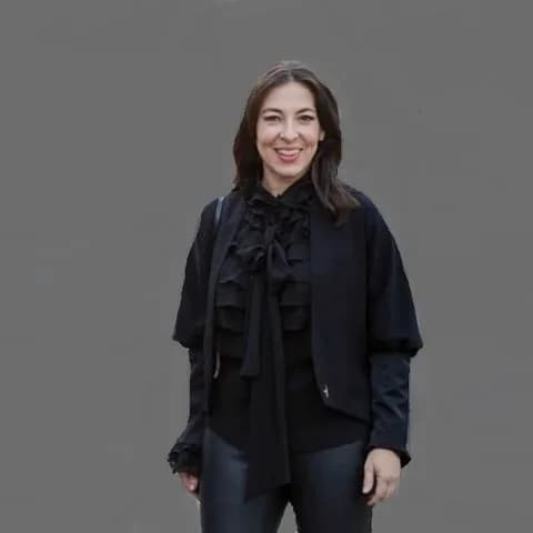 Aliki Katsavou回应Kostas Voutsas墓地的视频