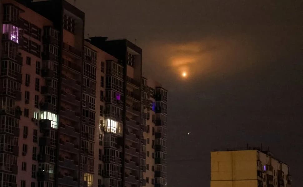 Κίεβο: Εκατοντάδες πολυκατοικίες χωρίς ρεύμα και θέρμανση
