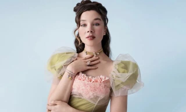 Pandora Transforms 'Bridgerton' into Jewelry Collection