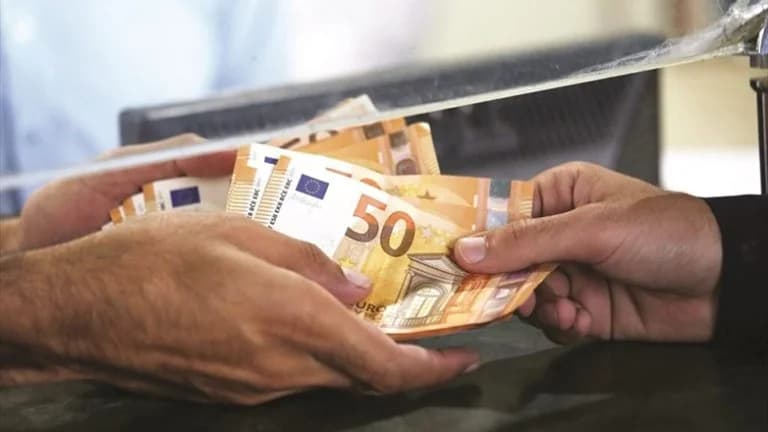 Heraclión: Arrestado empleado municipal por soborno de 6.000 euros