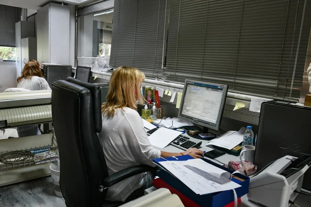 Занятость в правительстве Кипра увеличилась на 0,6% в 2025 году