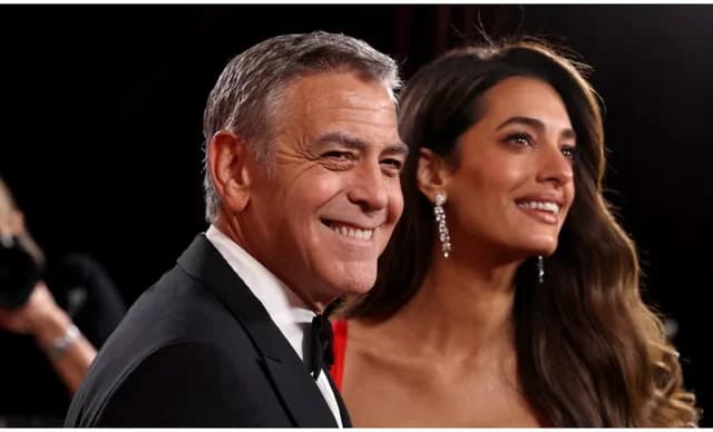 El peluquero griego Dimitris Giannetos peinó a Amal Clooney para los Globos de Oro