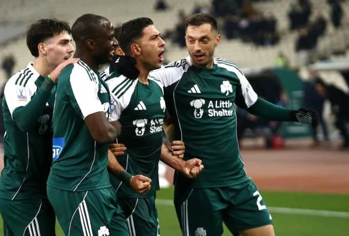 Panathinaikos schlägt Aris mit Bakasetas-Hattrick