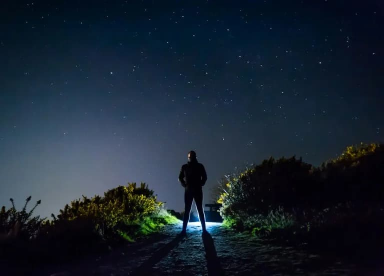Horóscopo de hoy: Lo que debes y no debes hacer para cada signo, 15 de enero de 2026