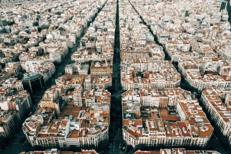 Αγορά ακινήτων: Προβλέψεις τιμών για το 2026 στην Ευρώπη και Ελλάδα