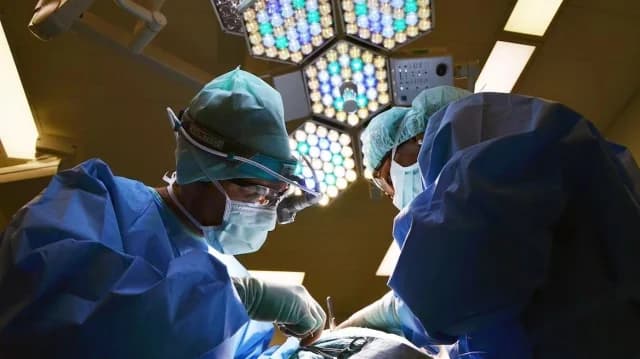 Man Lived 20 Years with 60kg Tumor