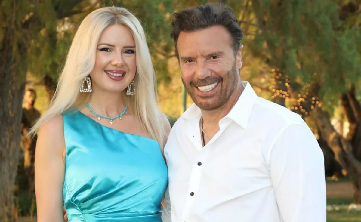 Stratos Tzortzoglou and Sofia Mariola to divorce after eight years