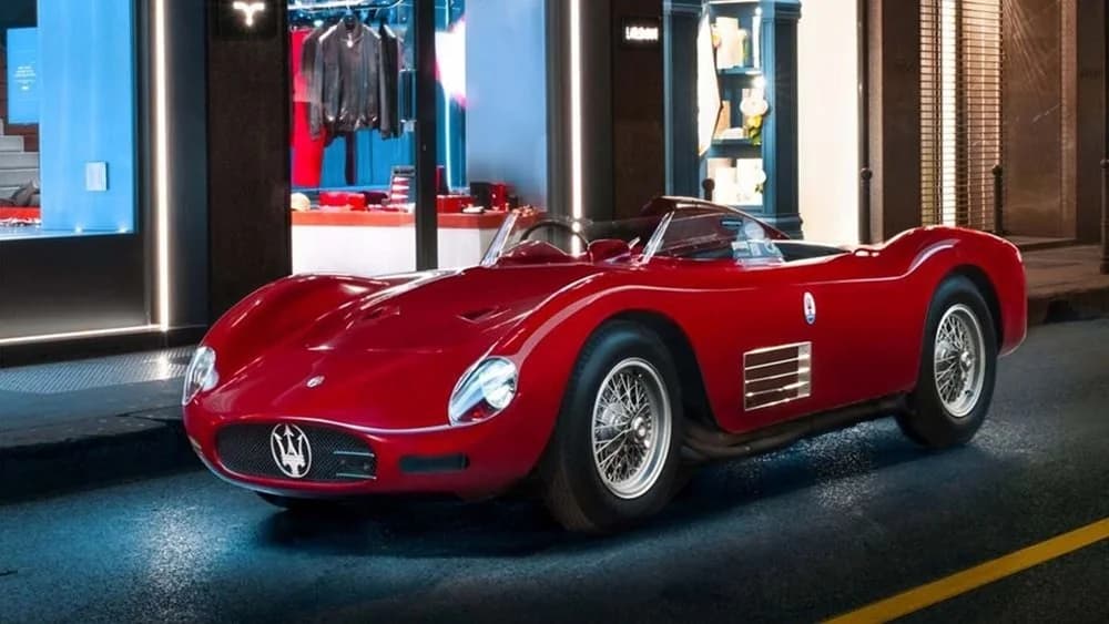 Η Stellantis εξετάζει το ενδεχόμενο πώλησης της Maserati