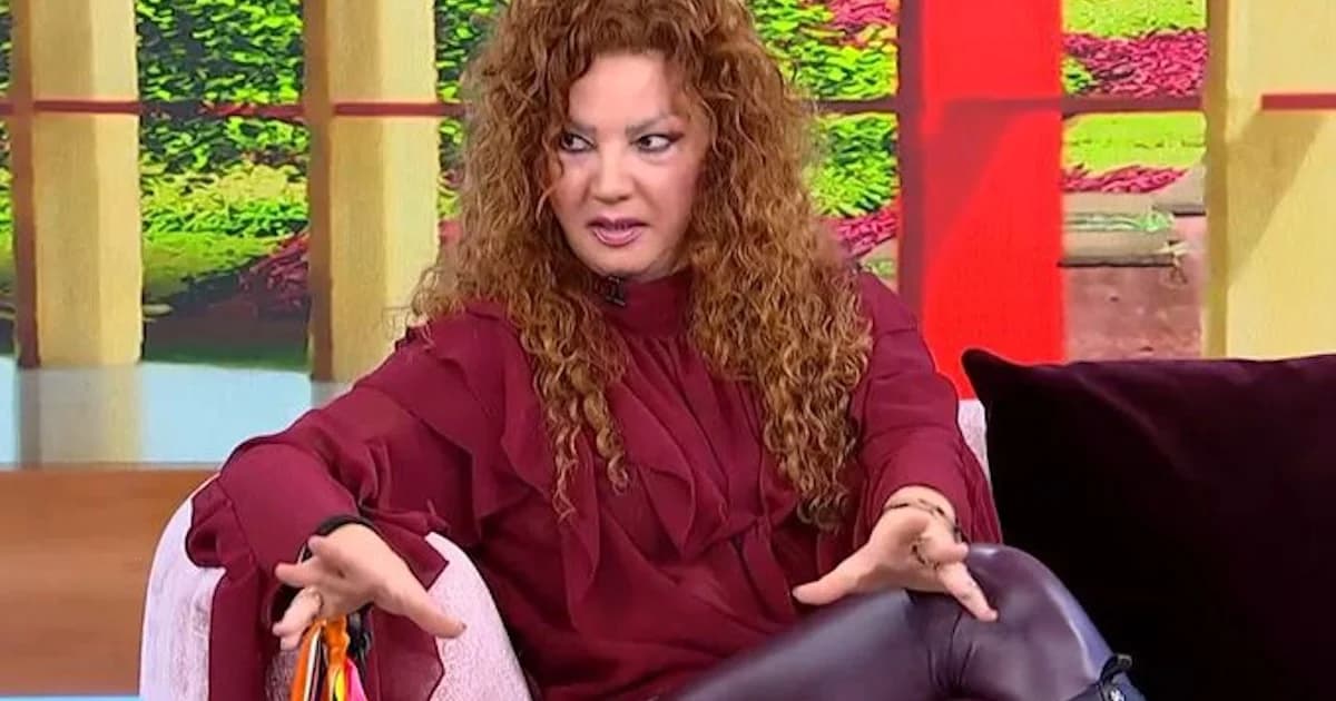 סופיה ארווניטי: עוזבת את אתונה ומגיבה על המראה שלה