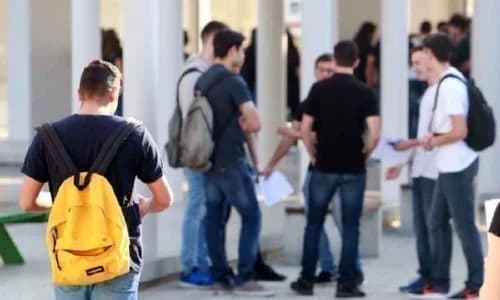 Neues Highschool-Programm für den direkten Einstieg in den Arbeitsmarkt