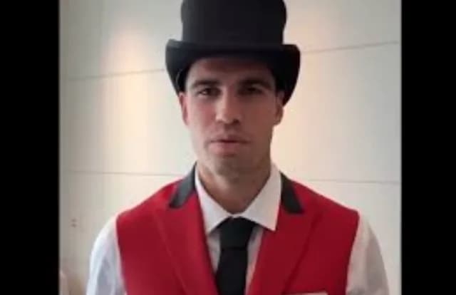 Carlos Alcaraz: Als Hotelpage in Melbourne unterwegs (Video)