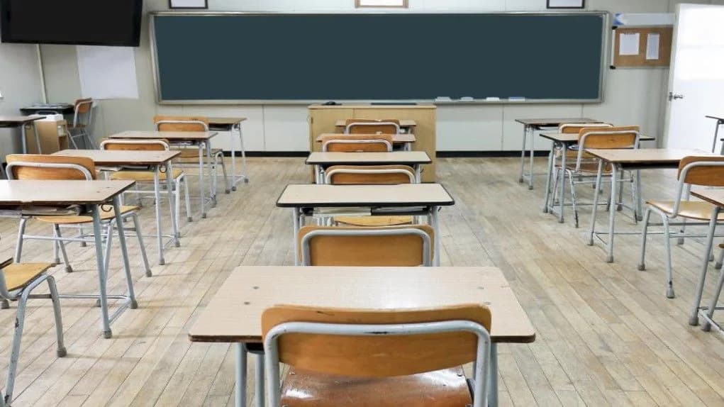 拉纳卡：学生在口角后袭击老师