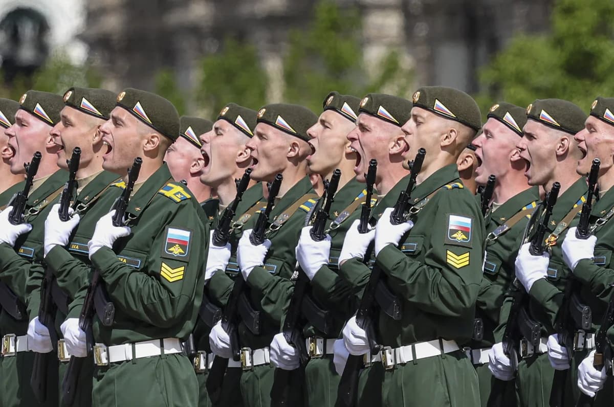 Russia Recruited Over 422,000 Soldiers in 2025, Says Medvedev
