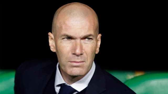 Zinedine Zidane: Rückkehr zum europäischen Fußball?