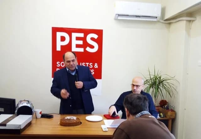 Παραίτηση Μπουλμπασάκου από το ΠΑΣΟΚ με αιχμές κατά Ανδρουλάκη