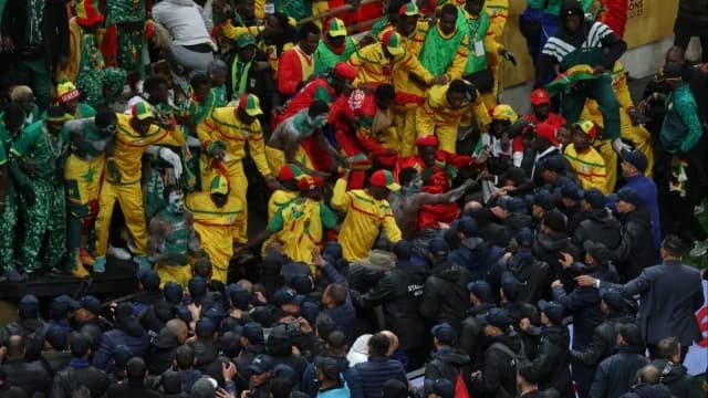 Chaos im Afrika-Cup-Finale: VAR-Kontroverse und Fan-Zusammenstöße