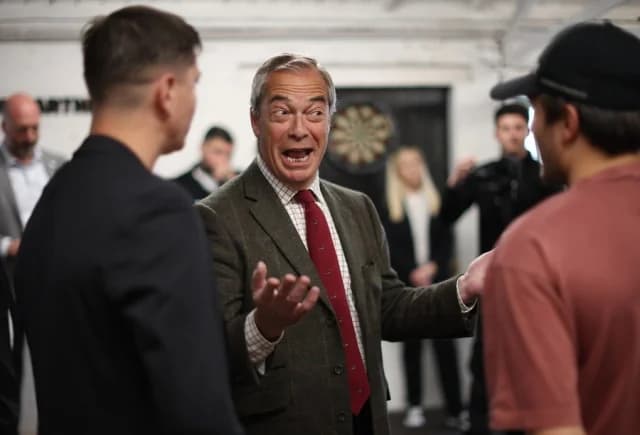 UK: Conservative MP defected to Farage's party