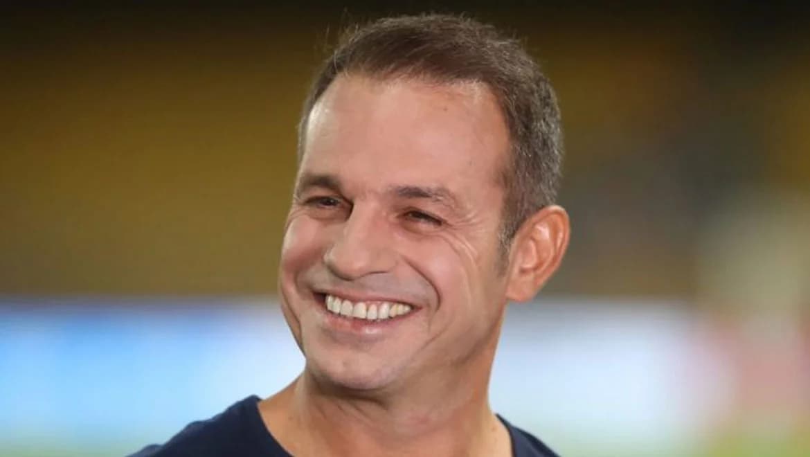 Ντέμης Νικολαΐδης: Σε πλειστηριασμό παραθαλάσσιο ακίνητο στην Αλεξανδρούπολη