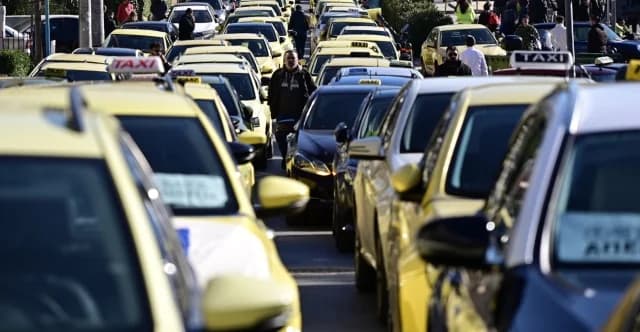 Huelga de taxis de 48 horas: Sin taxis el 20 y 21 de enero