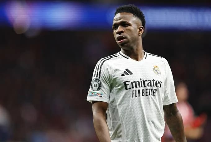 Arbeloa: "Vini nos ha dado títulos de Champions League, no lo olvidemos"