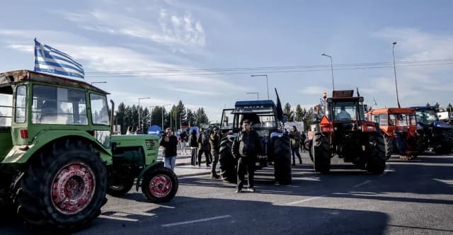 Los agricultores decidirán hoy sobre los bloqueos – Es probable que continúen las protestas