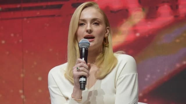 Sophie Turner sobre la maternidad a los 23 y los desafíos en su carrera