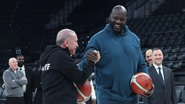 Turquía: Erdoğan juega baloncesto con Shaquille O'Neal