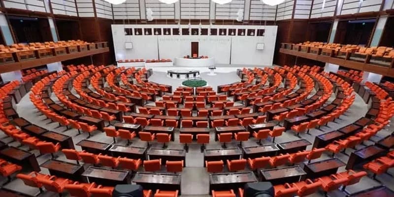 Ένταση στην τουρκική βουλή για τις συντάξεις